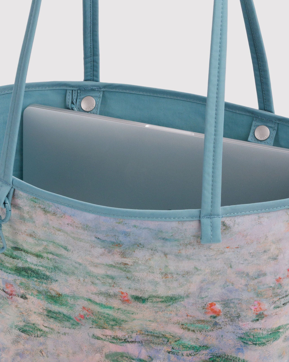 MEDIUM NYLON REVERSIBLE TOTE